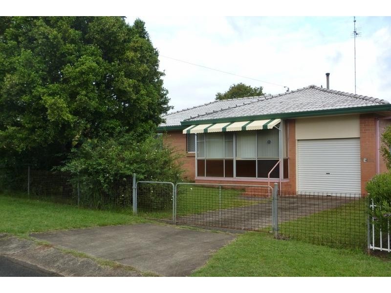 16 Hinton Street, Wilsonton QLD 4350