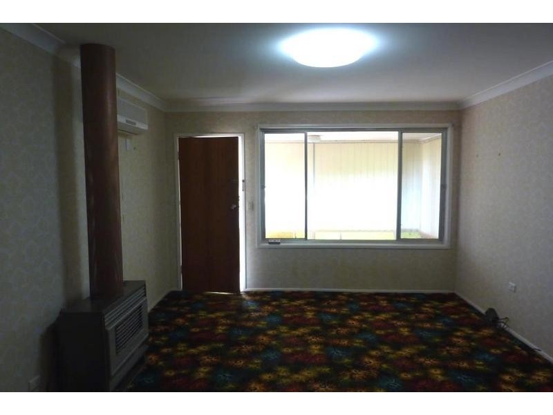 16 Hinton Street, Wilsonton QLD 4350