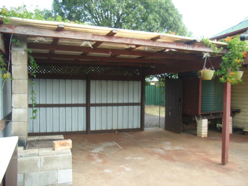 364 Tor Street, Newtown QLD 4350