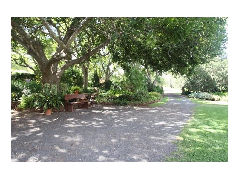 33 Rutledge Road, Jondaryan QLD 4403