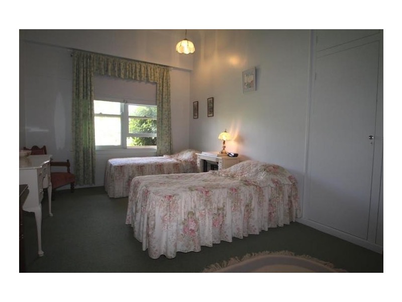 33 Rutledge Road, Jondaryan QLD 4403