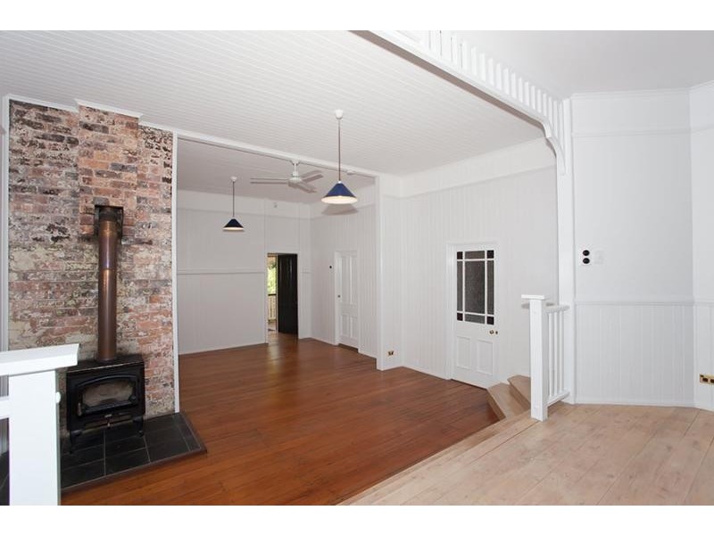 11 Burns Street, East Toowoomba QLD 4350