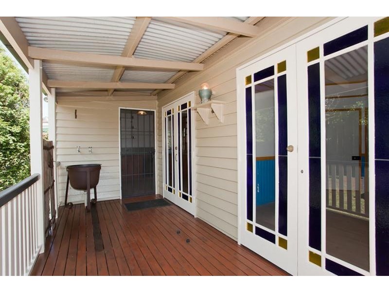 11 Burns Street, East Toowoomba QLD 4350