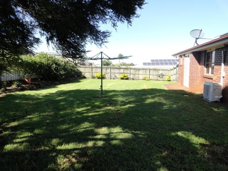 12 EVERGREEN COURT, Glenvale QLD 4350