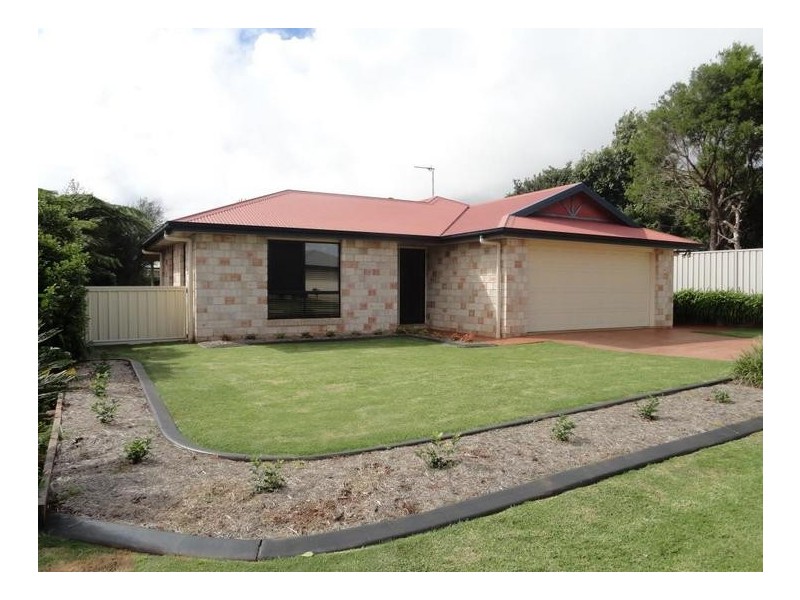 18 Holt Street, Middle Ridge QLD 4350