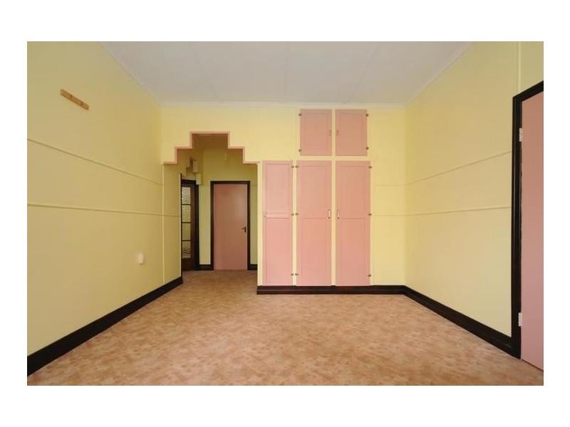 105 Stephen Street, Harristown QLD 4350