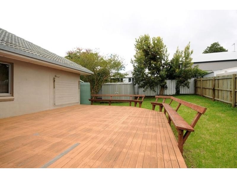 18 Mary Street, Mount Lofty QLD 4350