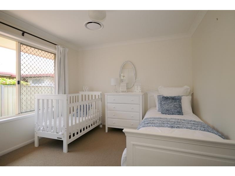 12 Poinsettia Court, Middle Ridge QLD 4350