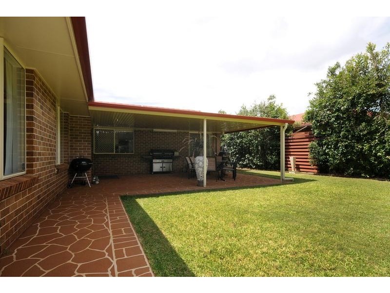 12 Poinsettia Court, Middle Ridge QLD 4350