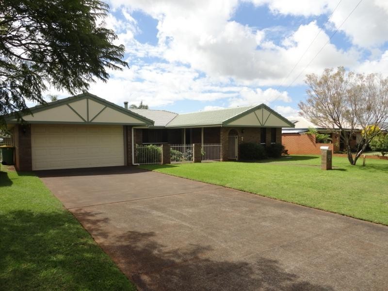 7 Findley Court, Darling Heights QLD 4350