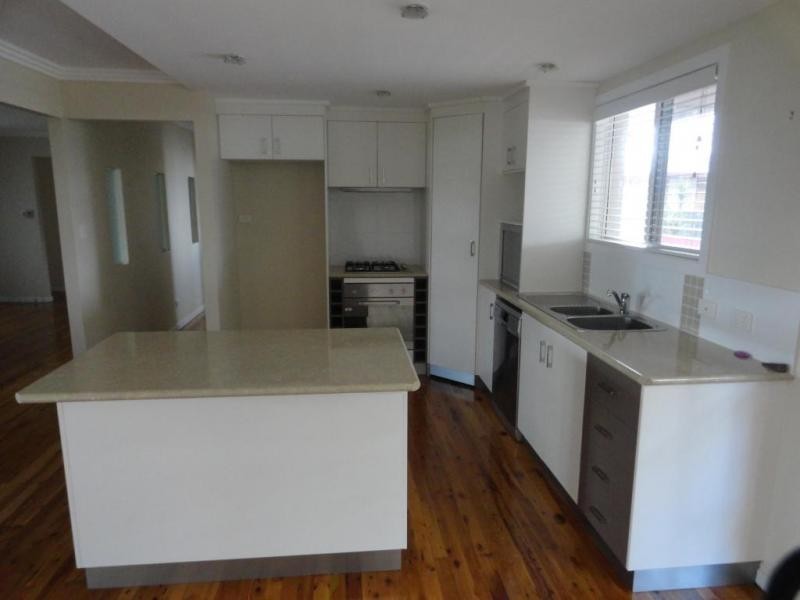 24 WILMA STREET, Centenary Heights QLD 4350