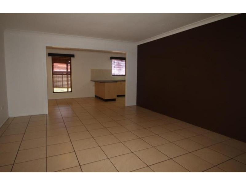 310 Greenwattle Street, Wilsonton Heights QLD 4350