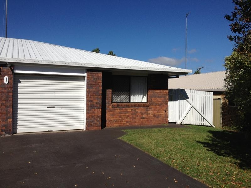 2/10 Hanna Court, Kearneys Spring QLD 4350