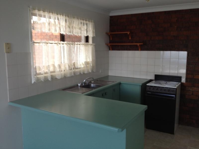 2/10 Hanna Court, Kearneys Spring QLD 4350