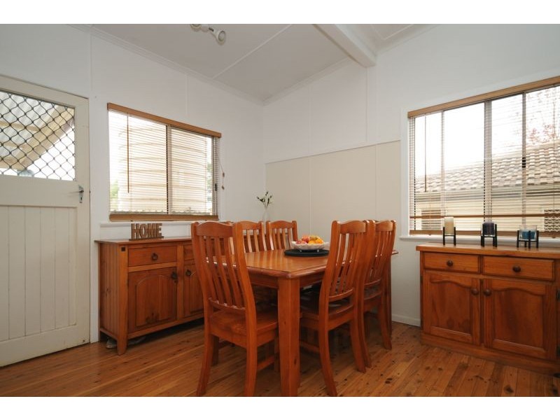 17 Welcombe Avenue, Rockville QLD 4350