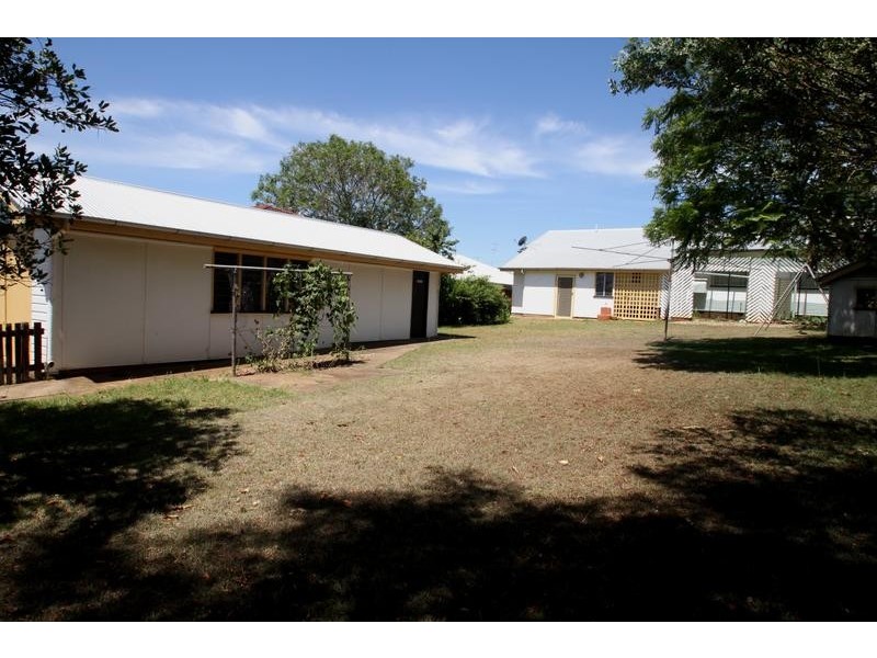 3 MONASH STREET, Newtown QLD 4350