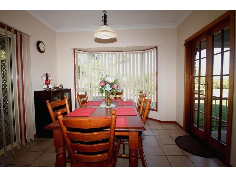 9 Rebecca Street, Glenvale QLD 4350