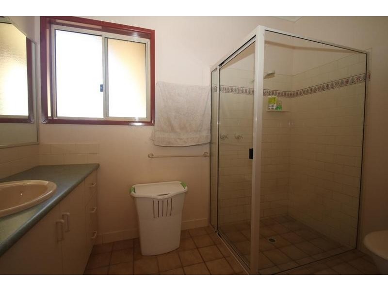 9 Rebecca Street, Glenvale QLD 4350