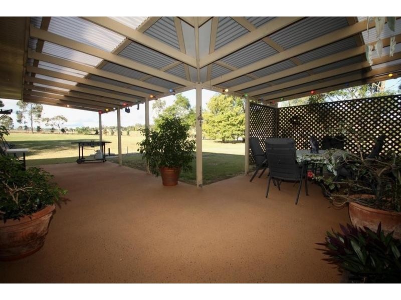 9 Rebecca Street, Glenvale QLD 4350