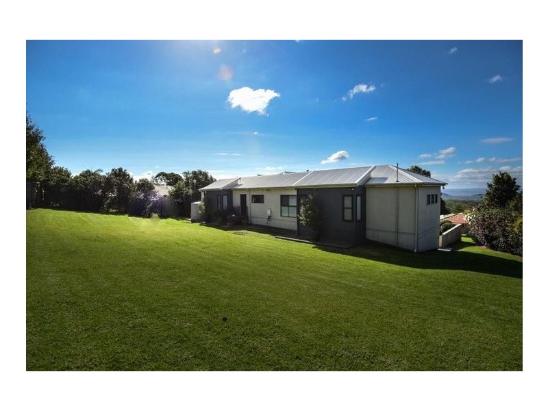 12 Martindale Court, Mount Lofty QLD 4350