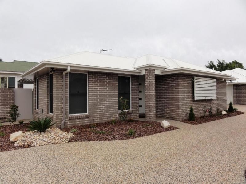 4/5 Gatfield Street, Newtown QLD 4350