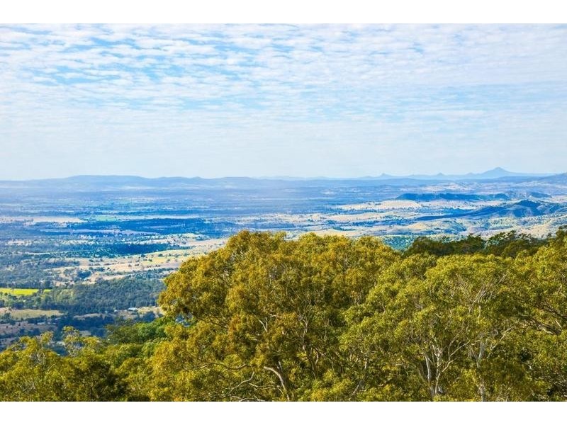 24 Katoomba Crescent, Prince Henry Heights QLD 4350