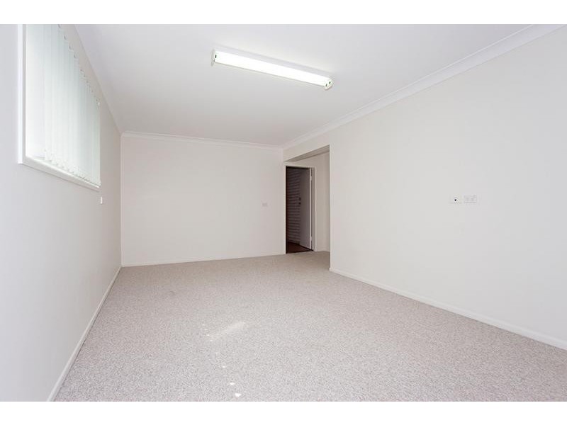 2/10 Gloucester Crescent, Darling Heights QLD 4350