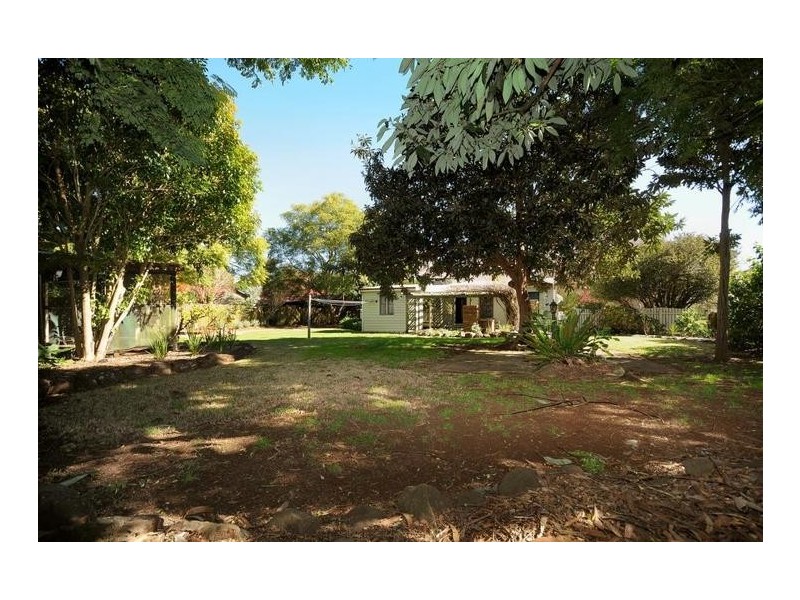 14 Horton Street, East Toowoomba QLD 4350