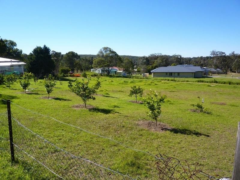 1-3 Railway Terrace, Crows Nest QLD 4355