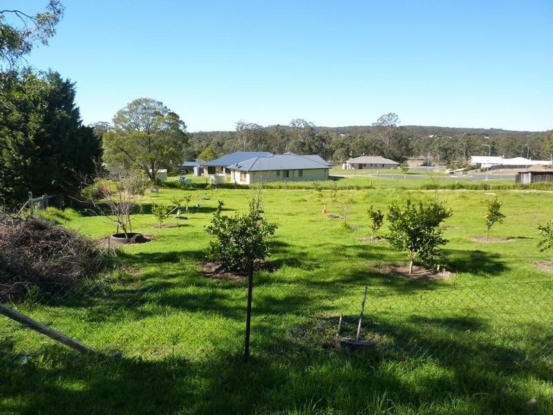 1-3 Railway Terrace, Crows Nest QLD 4355