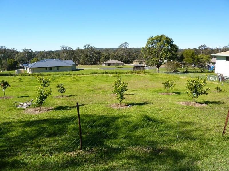 1-3 Railway Terrace, Crows Nest QLD 4355