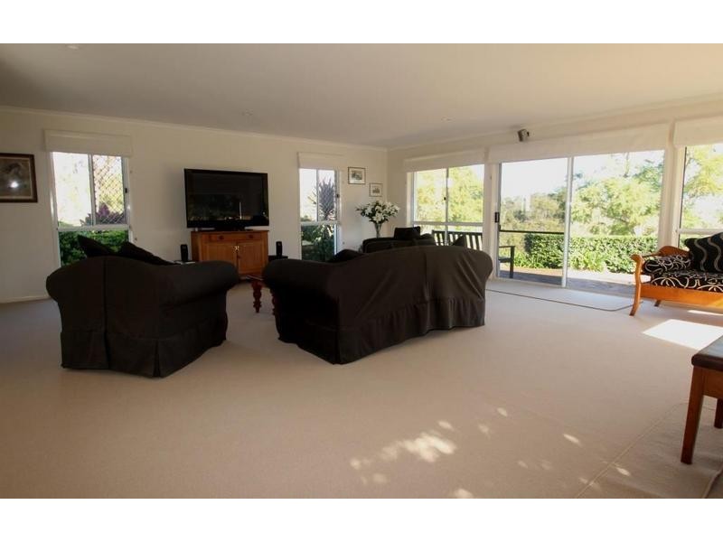 16 Dhal Street, Cotswold Hills QLD 4350