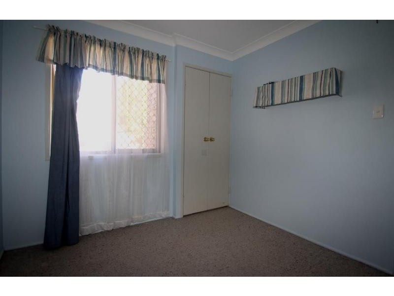 25 Robb Street, Oakey QLD 4401