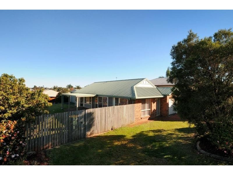 5 Honeysuckle Drive, Glenvale QLD 4350