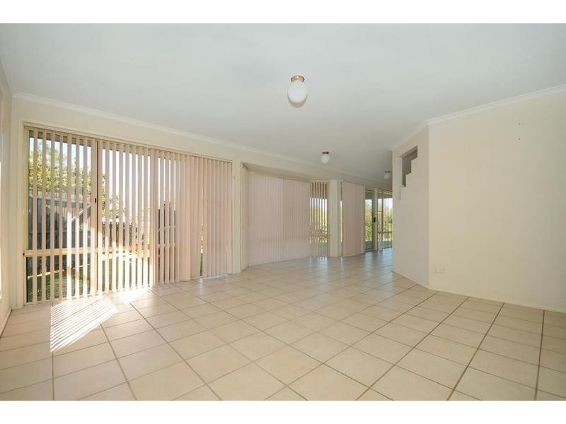 5 Honeysuckle Drive, Glenvale QLD 4350