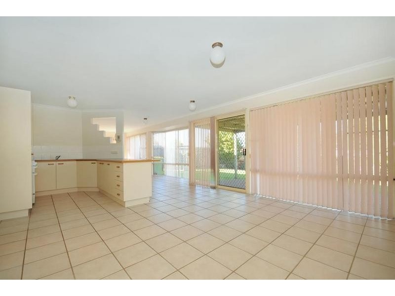 5 Honeysuckle Drive, Glenvale QLD 4350