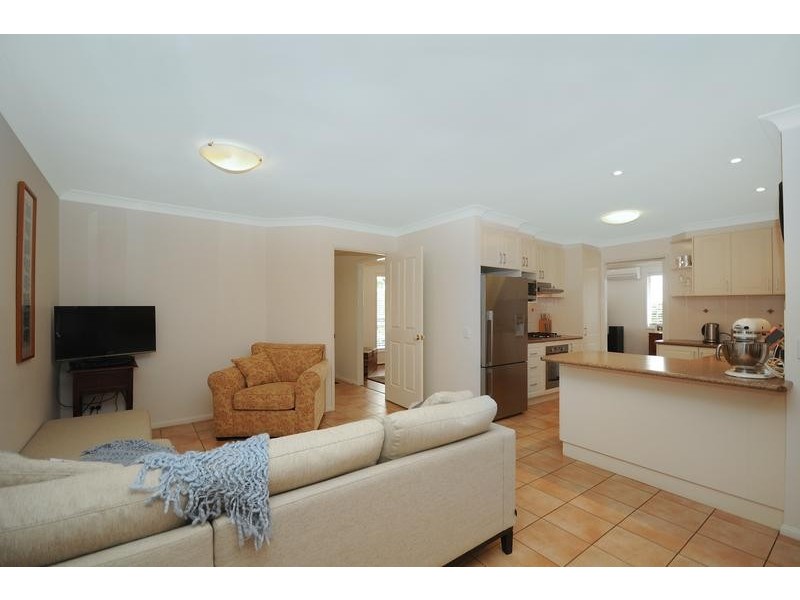 6 Gerrard Street, Middle Ridge QLD 4350