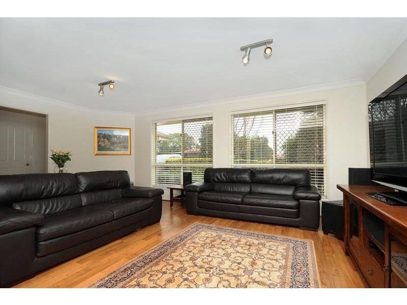 6 Gerrard Street, Middle Ridge QLD 4350