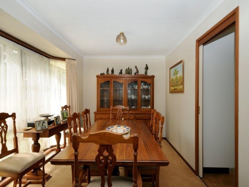 2 Daranlee Court, East Toowoomba QLD 4350