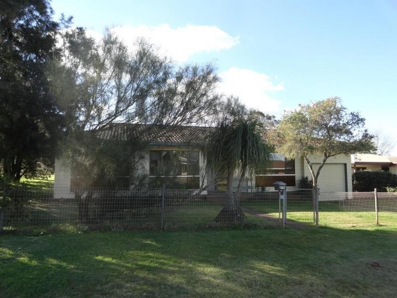 17 Gatfield Street, Newtown QLD 4350