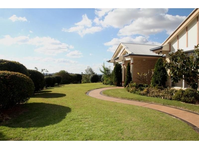1 Christine Court, Cotswold Hills QLD 4350
