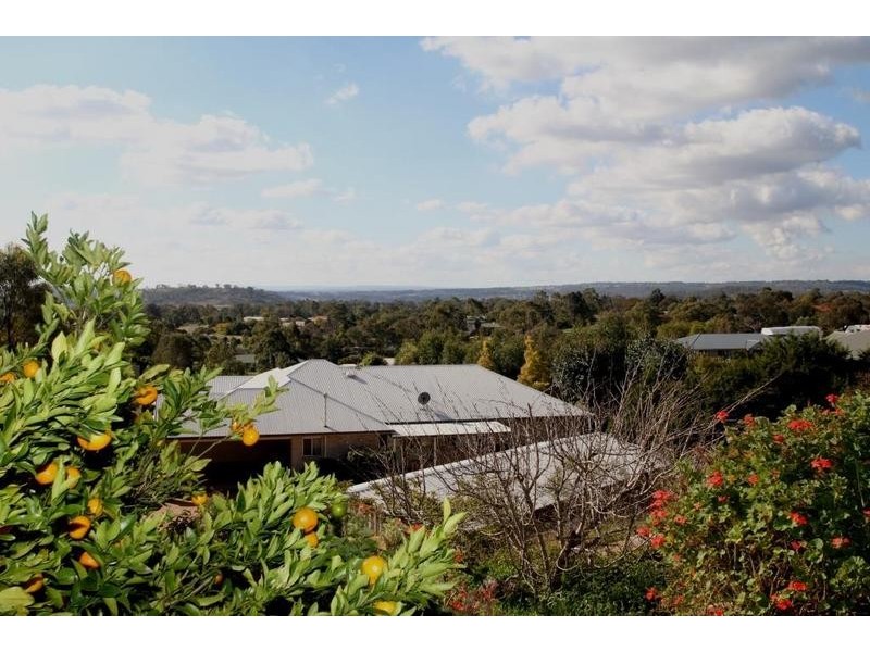 1 Christine Court, Cotswold Hills QLD 4350