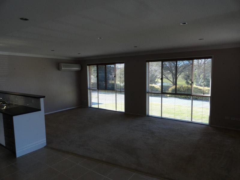 1/375 Stenner Street, Kearneys Spring QLD 4350
