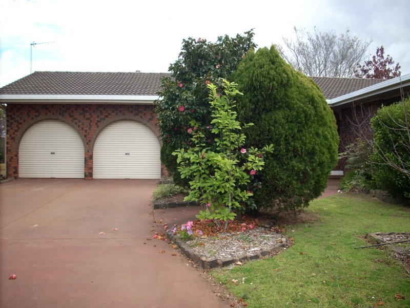 28 Bagot Street, Centenary Heights QLD 4350