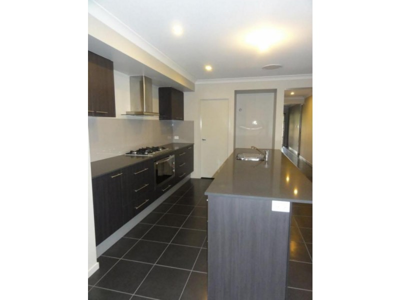 4a Mackenzie Street, Mount Lofty QLD 4350