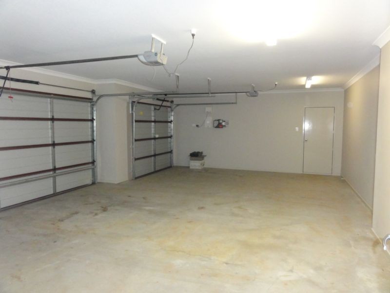 4a Mackenzie Street, Mount Lofty QLD 4350