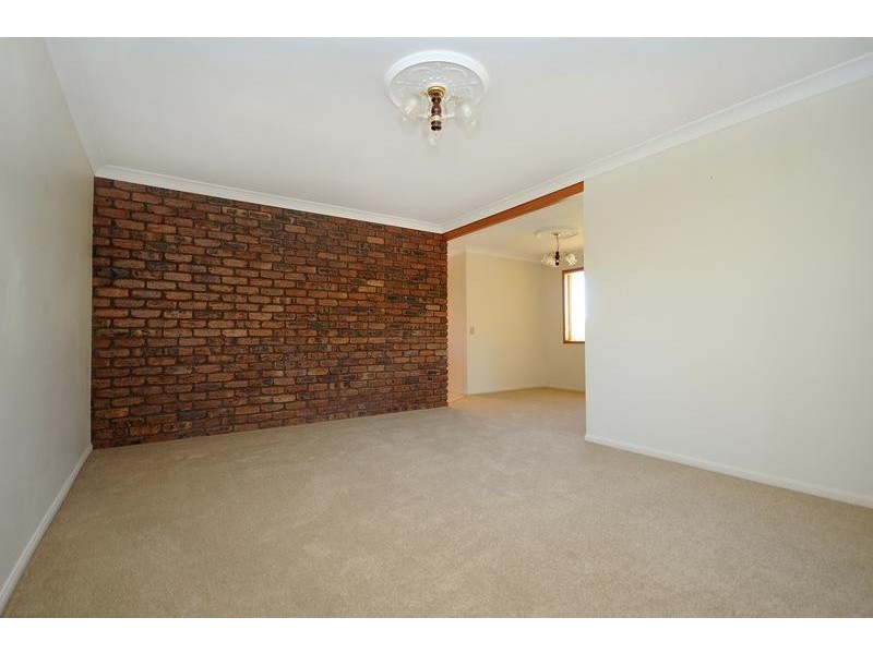 9 Araluen, Kearneys Spring QLD 4350