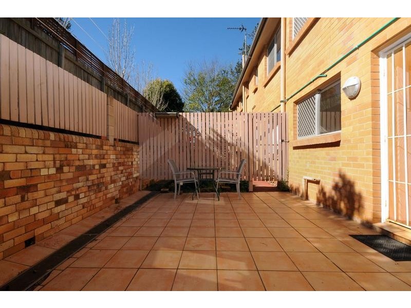 3/18 Glendower Street, Mount Lofty QLD 4350
