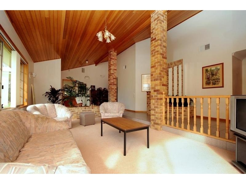 14 McKillop Court, Cranley QLD 4350