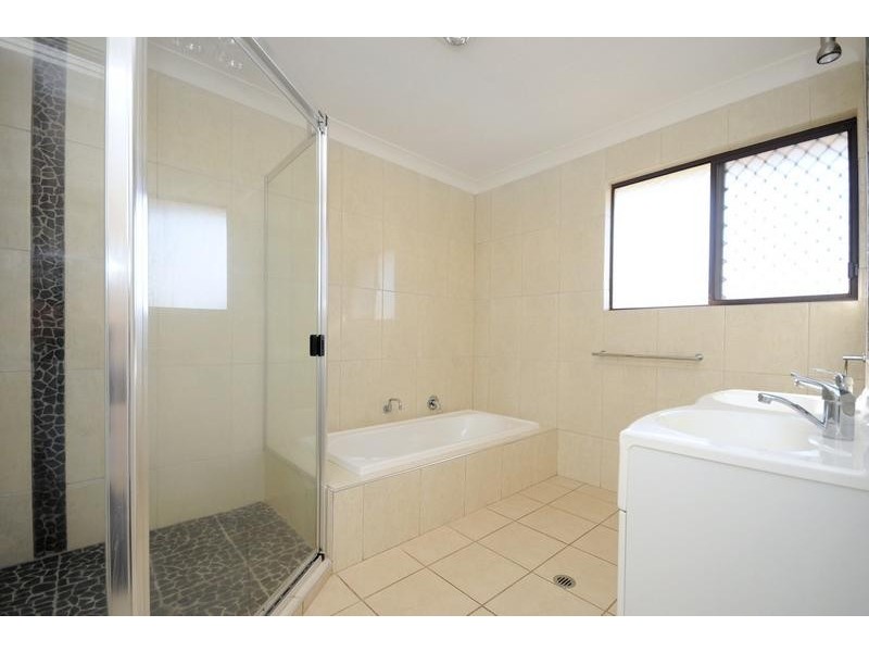 36 Agnes Street, Centenary Heights QLD 4350